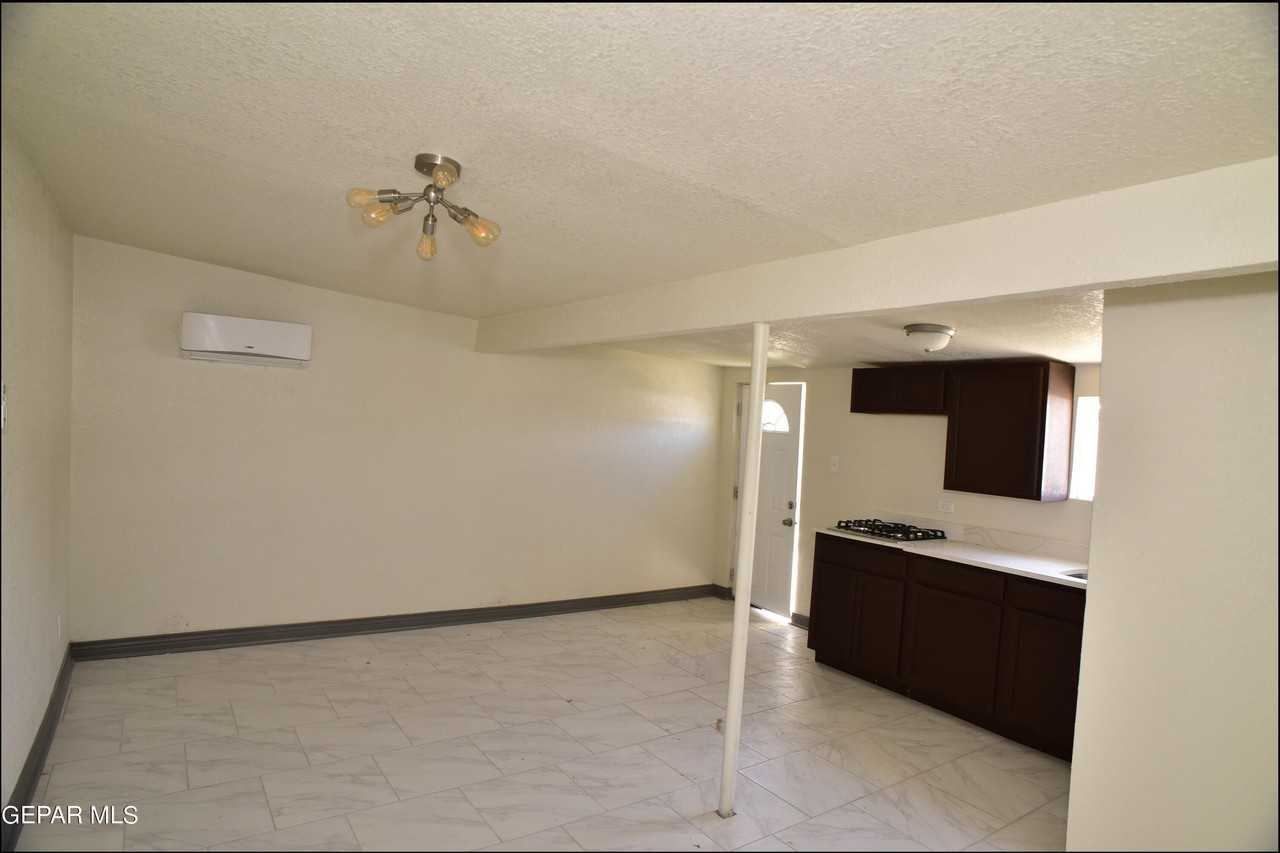 2111 Portland Ave Unit 3 #3 - Photo 7 of 11