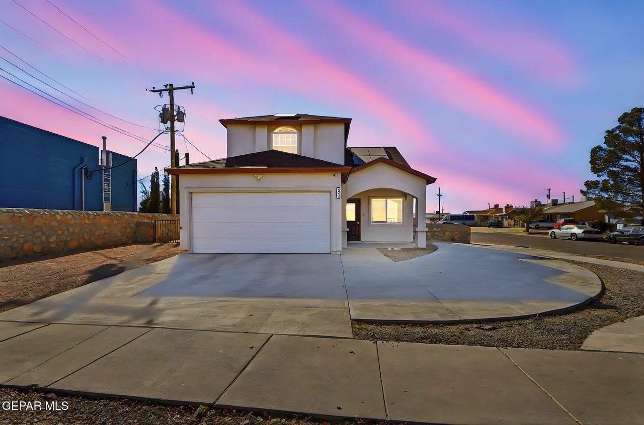 9024 Tammy Ct - Photo 4 of 27