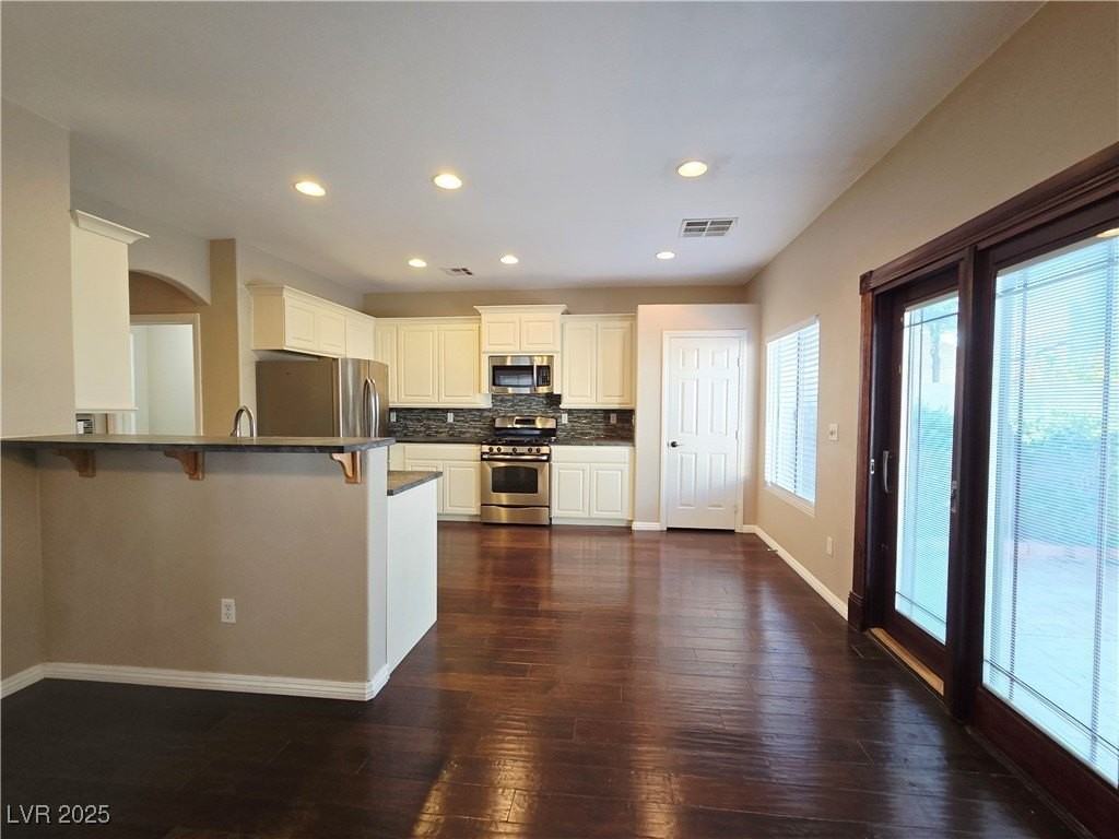 271 Echo Dell Ct - Photo 4 of 25