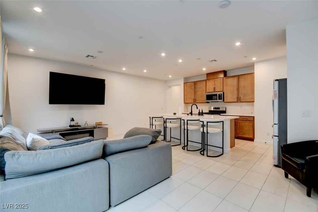 9246 Rampa St - Photo 6 of 18