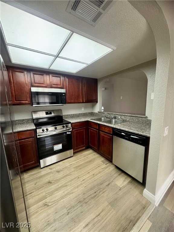 2112 Sunfish Dr #B - Photo 6 of 19