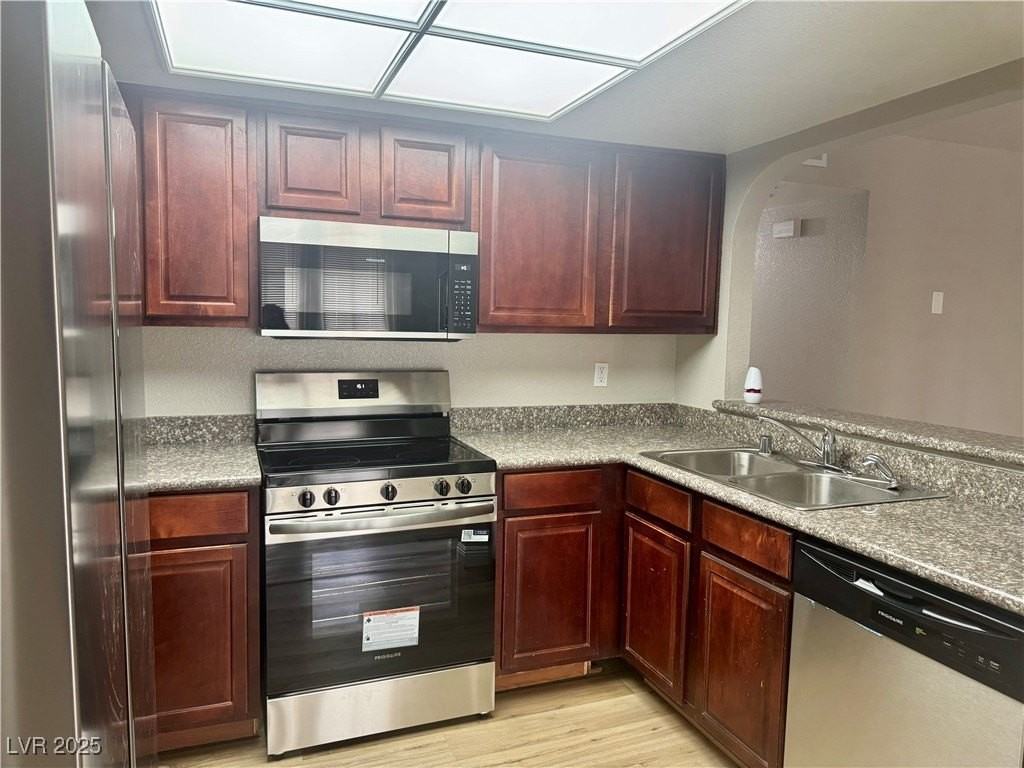 2112 Sunfish Dr #B - Photo 7 of 19