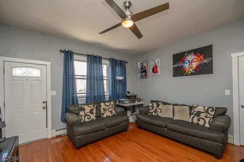 82 Pacific Ave #3 - Photo 4 of 14