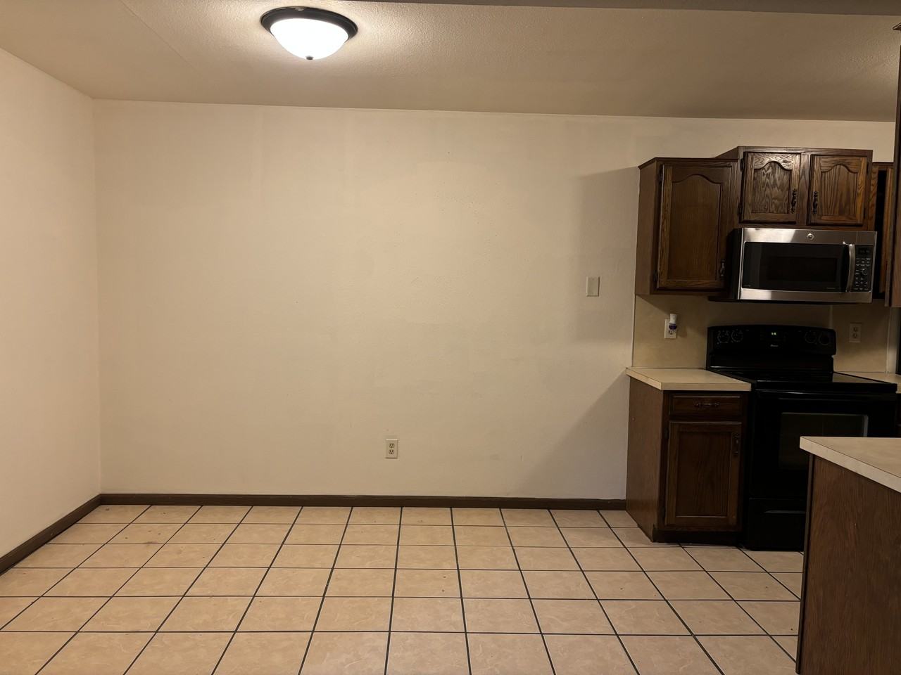 517 136th Ave #16 - Photo 3 of 14