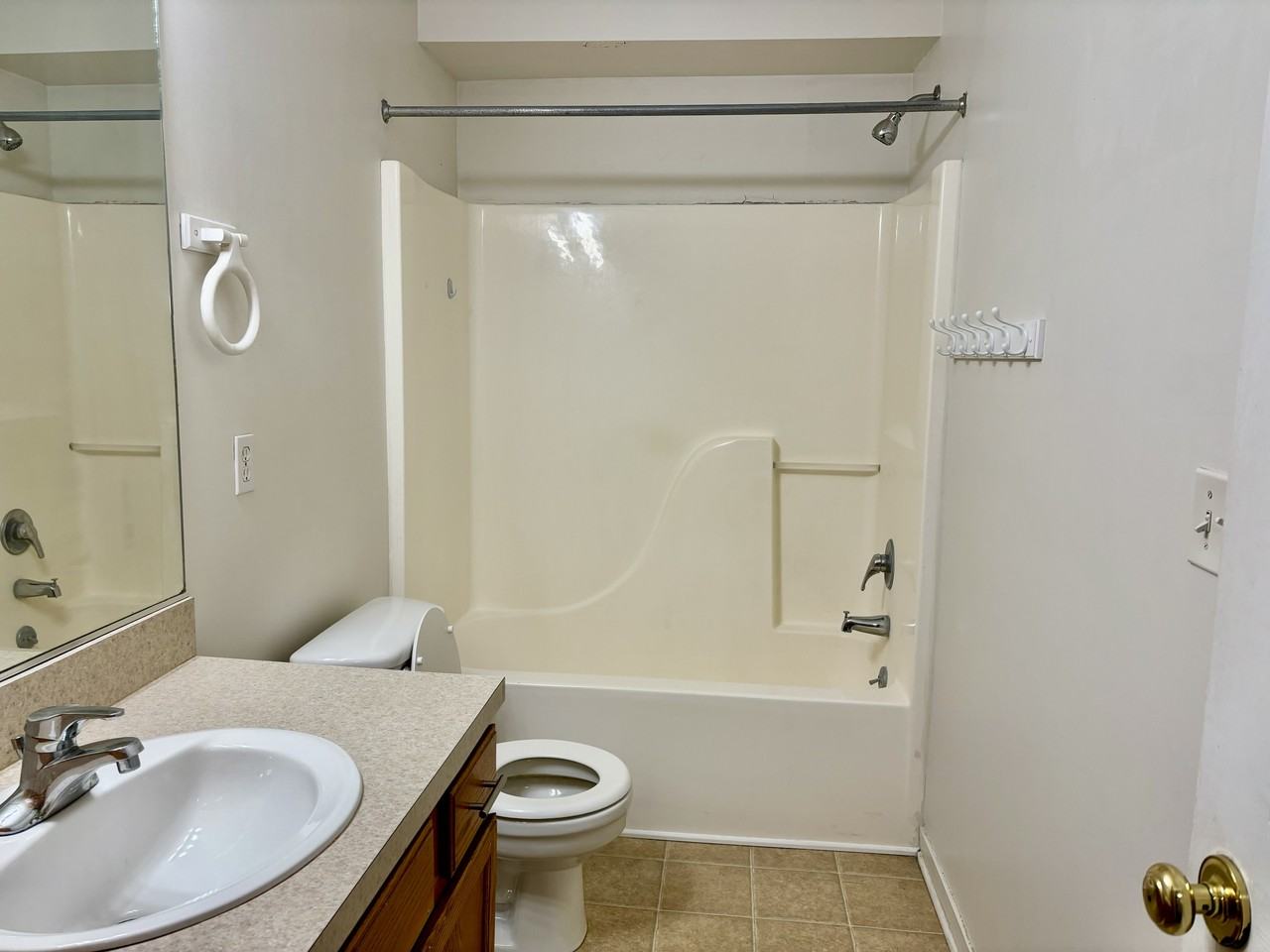 63 E 48th St #63 - Photo 7 of 26