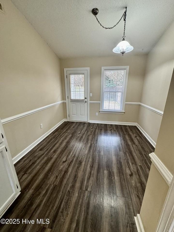 1400 Joel Dr Unit B #B - Photo 7 of 15