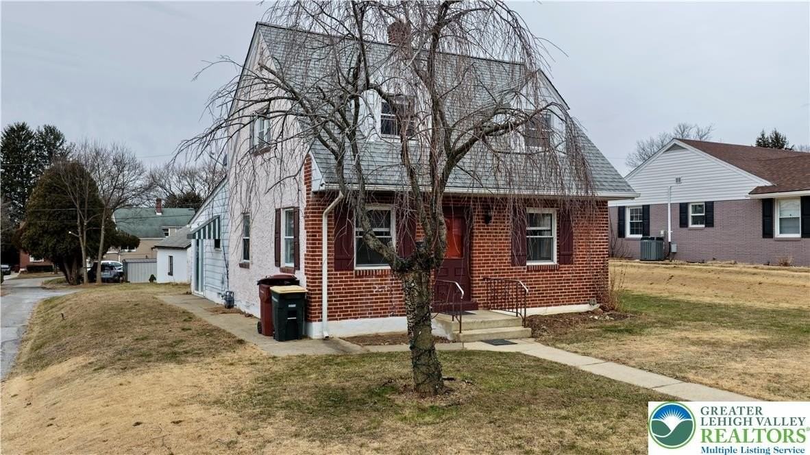 314 6th St - Photo 2 of 37