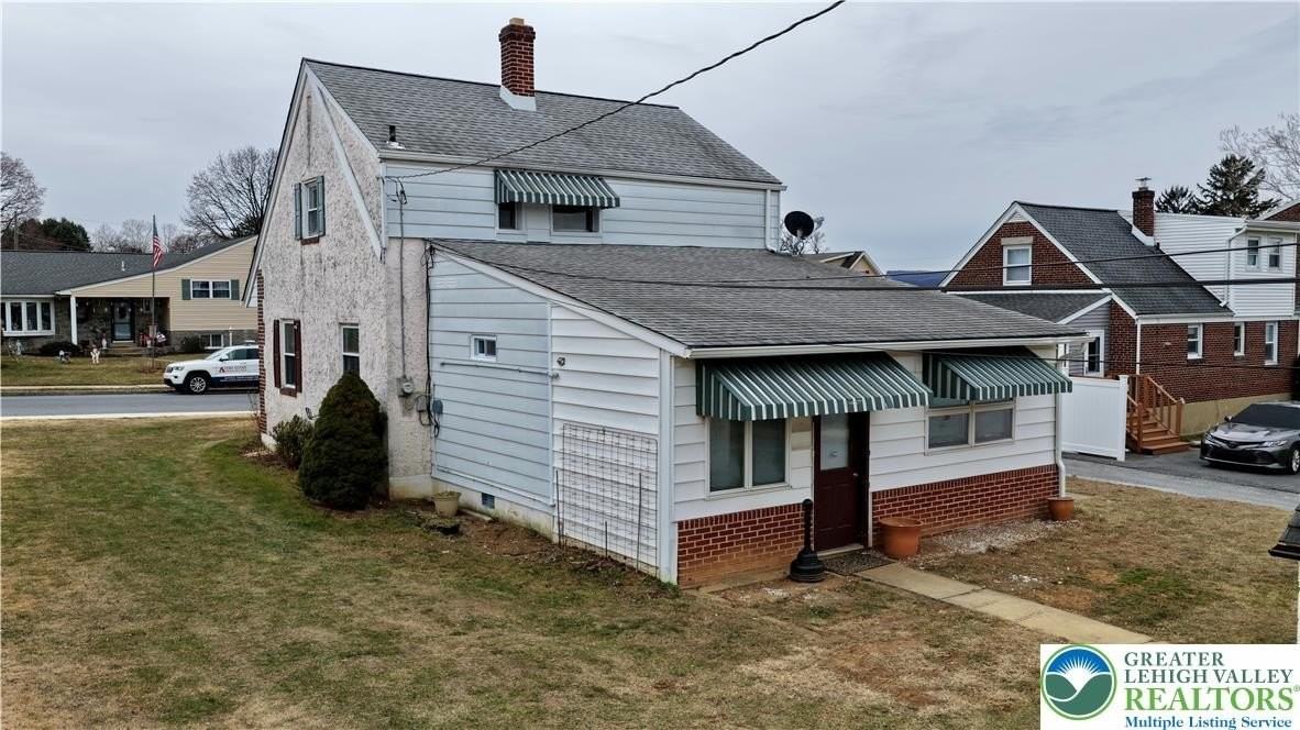 314 6th St - Photo 5 of 37