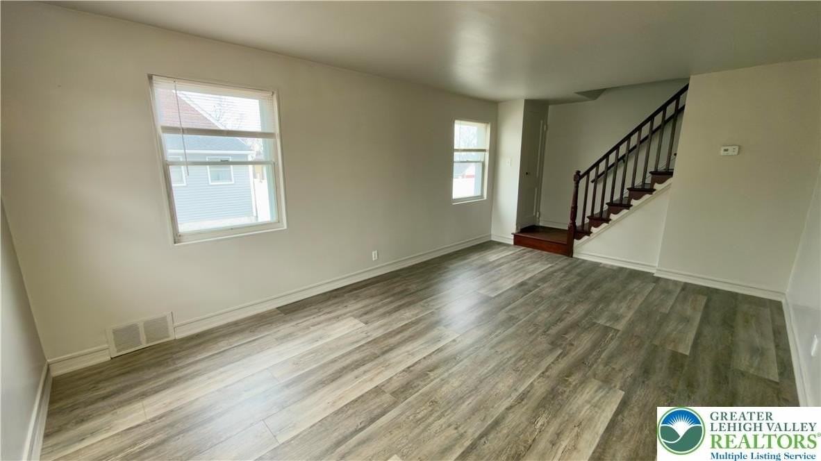 314 6th St - Photo 6 of 37