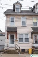 featured image of 706 E 5th St