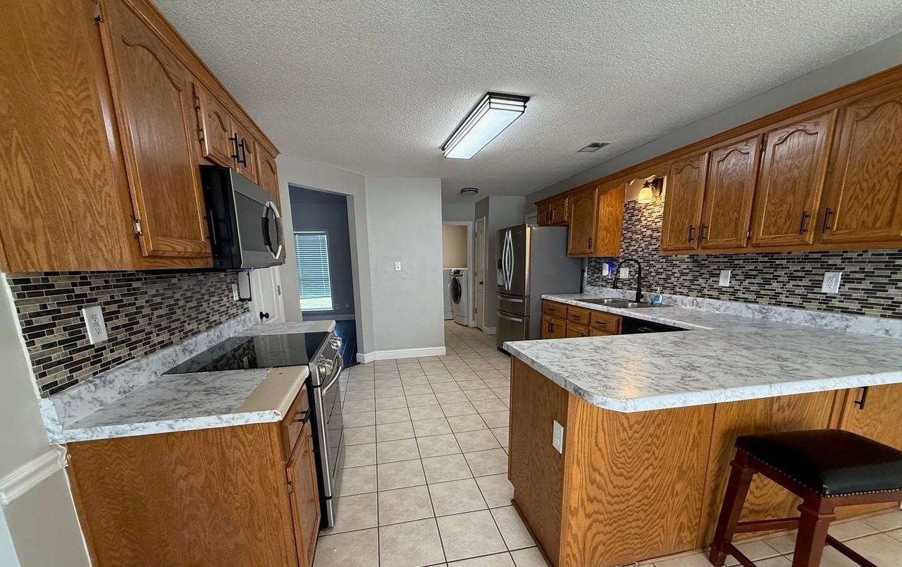 4534 Jonsey Ln - Photo 5 of 18