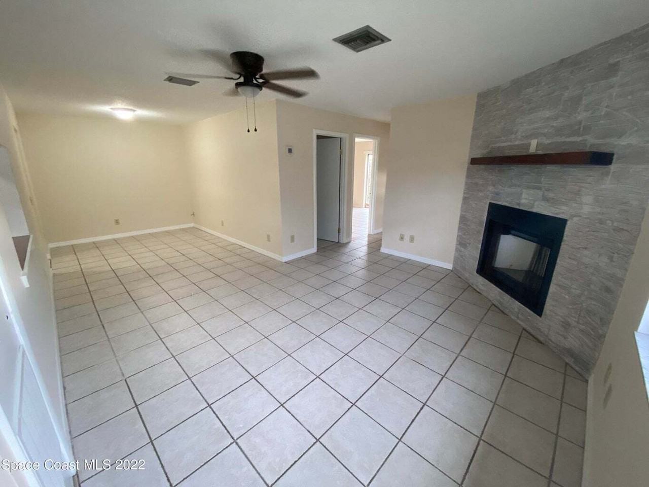 1895 Guava - Photo 2 of 9