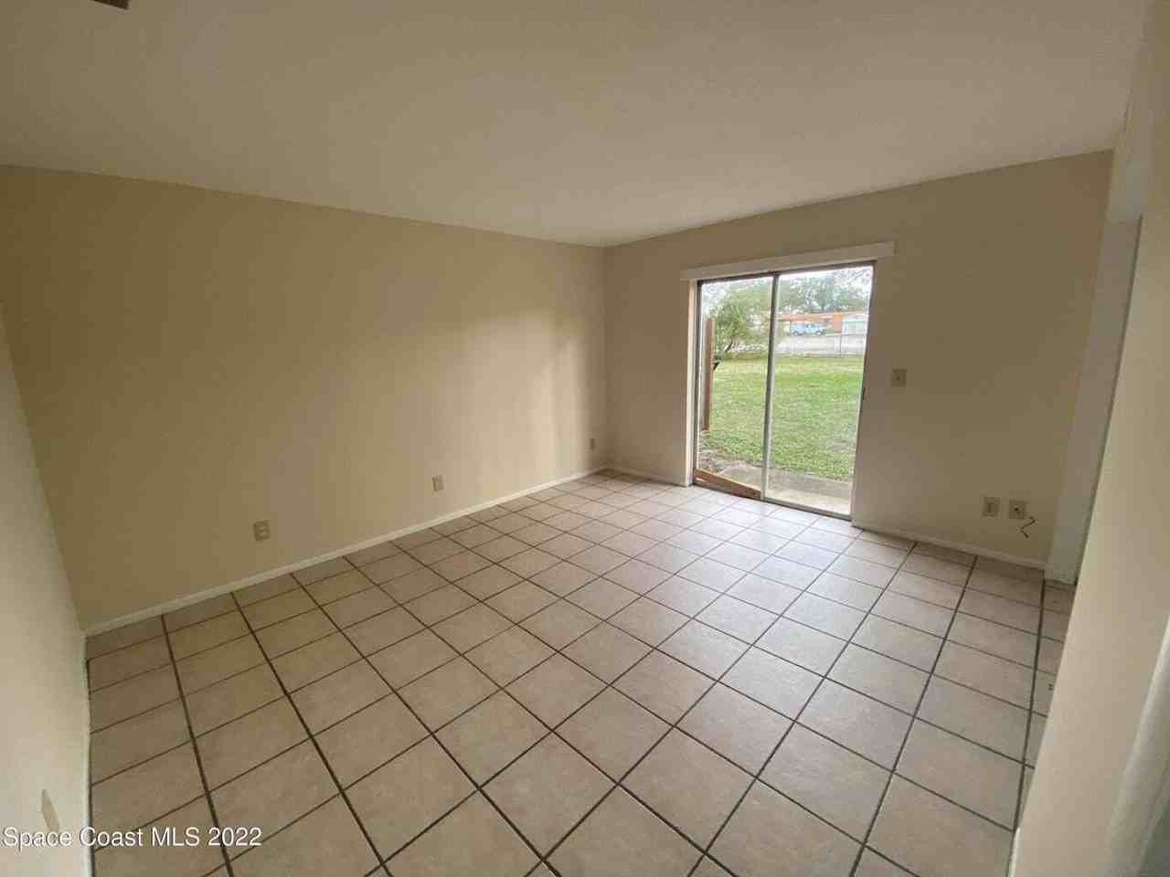 1895 Guava - Photo 3 of 9