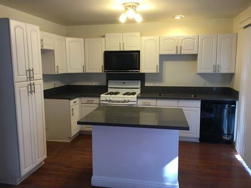 8072 Windy Sands Cir - Photo 2 of 17