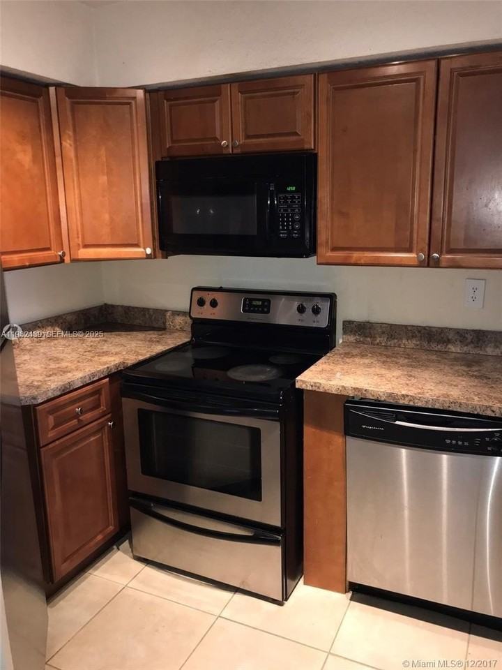 8205 Sw 152nd Ave #F202 - Photo 4 of 14