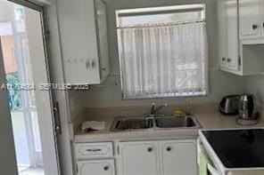 201 Ne 14th Ave #3A - Photo 5 of 5