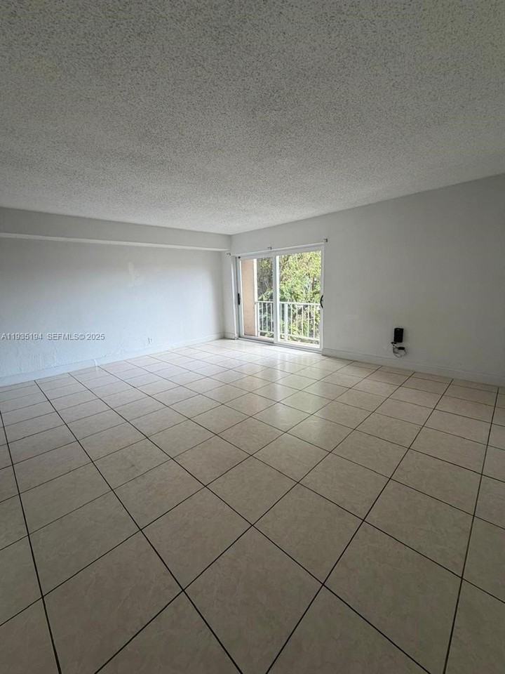 3751 Nw 115th Way #5-3 - Photo 5 of 38