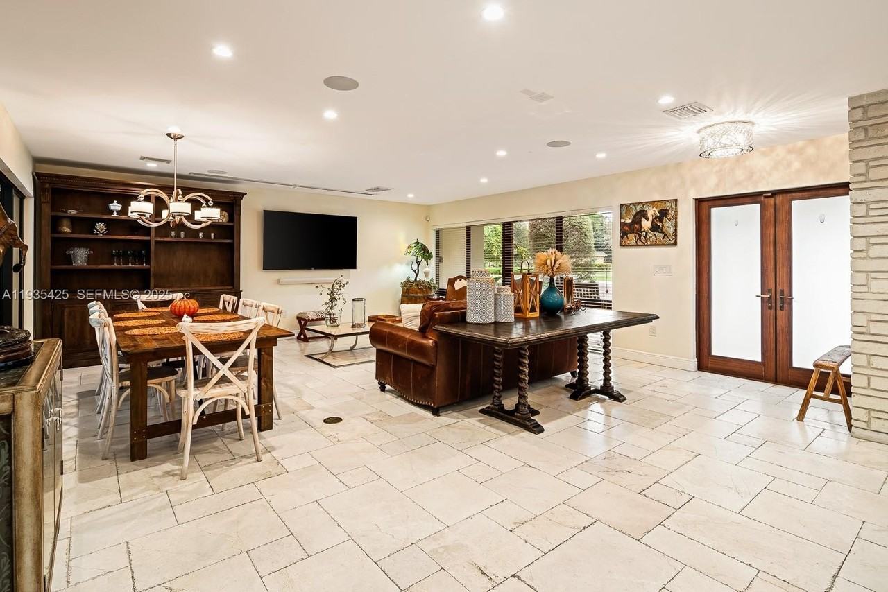 9890 Sw 138th St - Photo 2 of 36