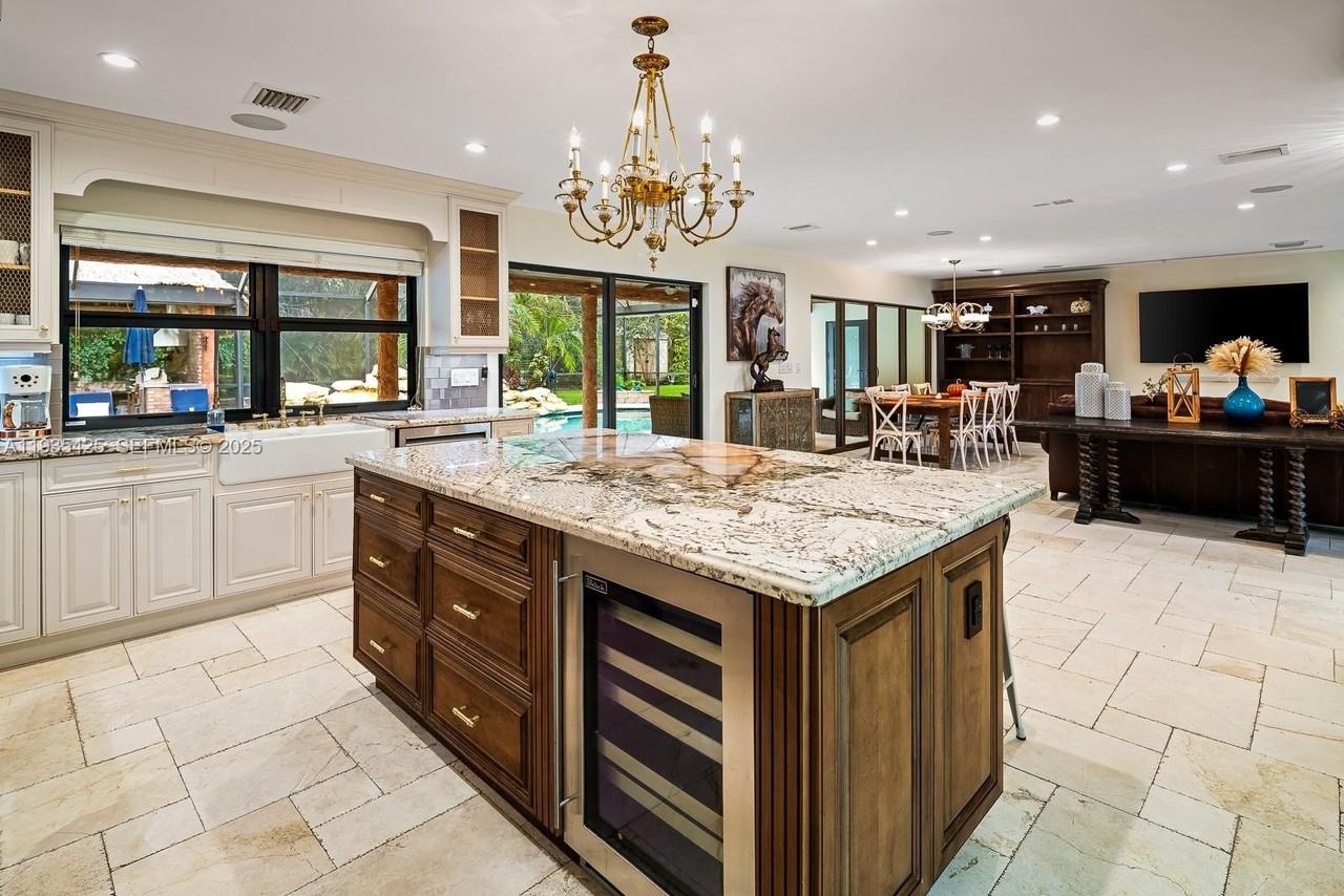 9890 Sw 138th St - Photo 7 of 36