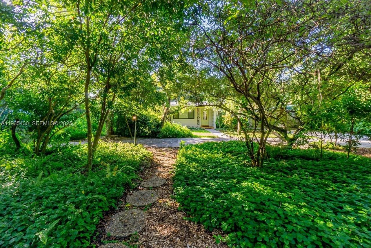 6290 Sw 86th St - Photo 3 of 17