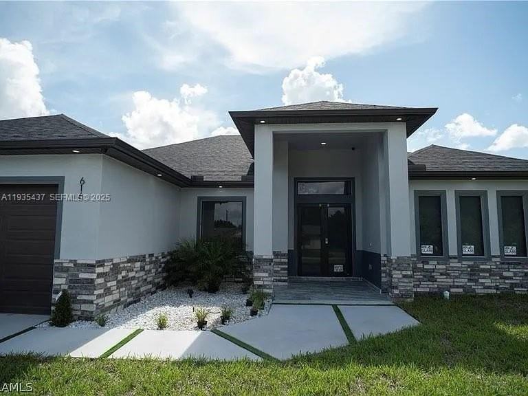 616 Maple Ave N #1 - Photo 2 of 17