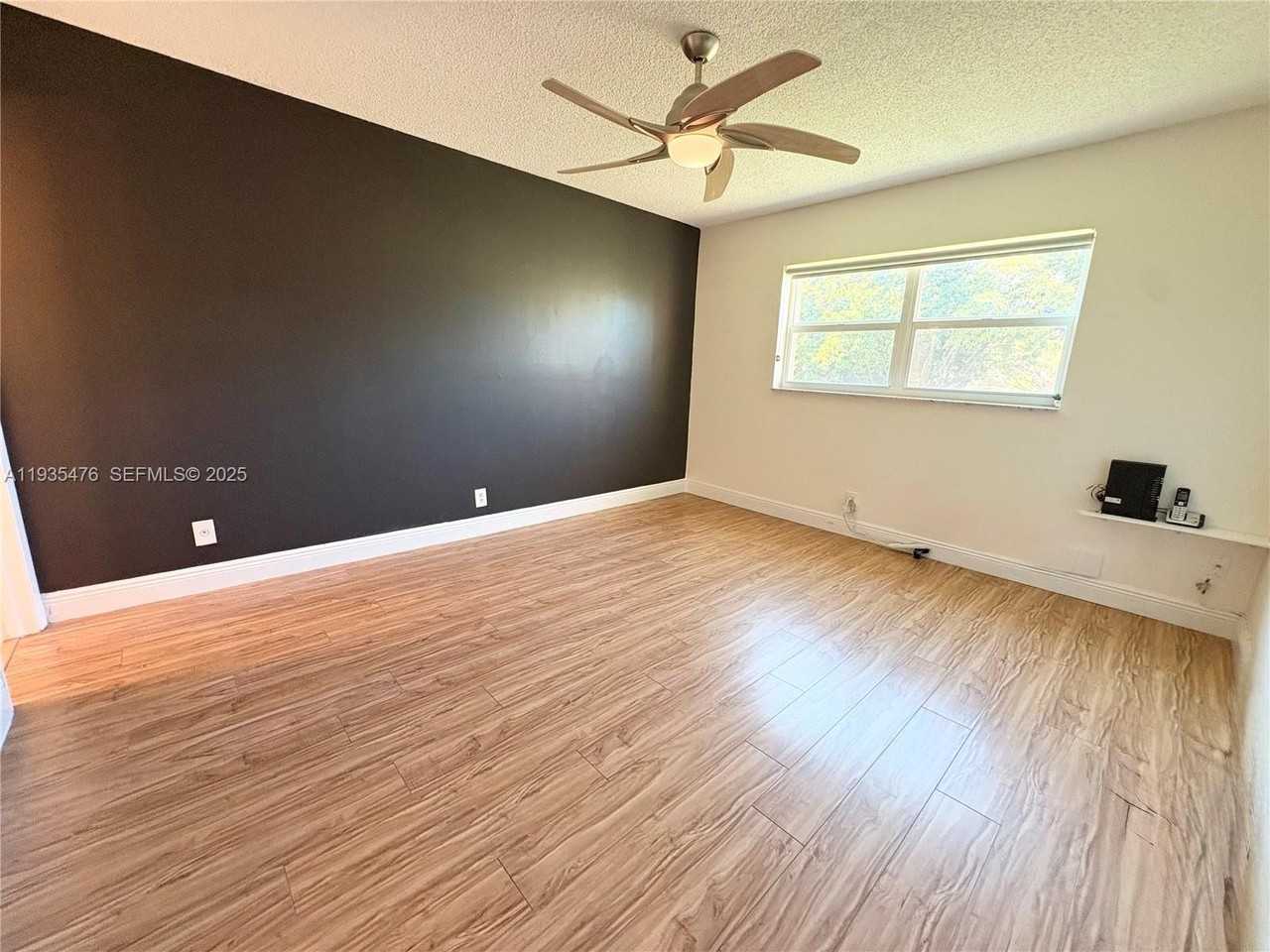 8826 W Mcnab Rd #202 - Photo 4 of 10