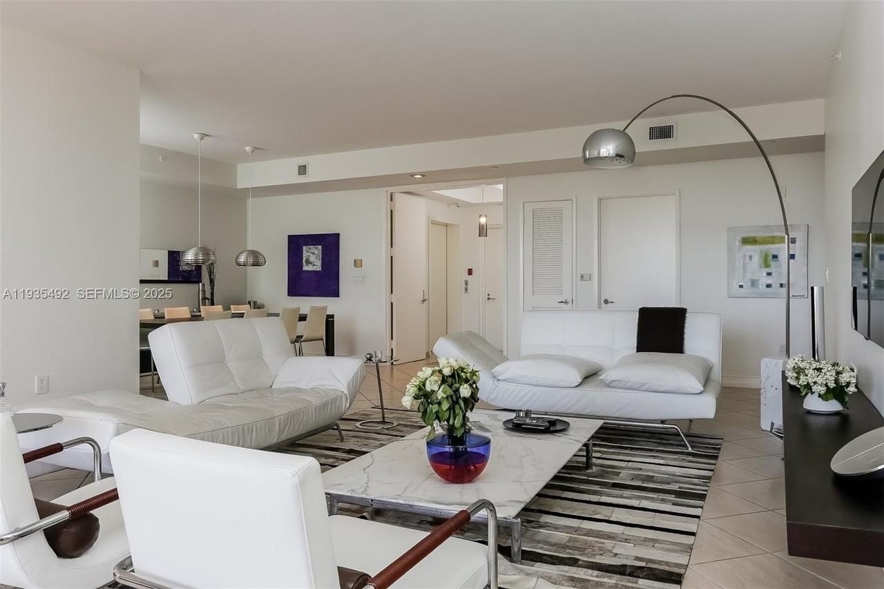 747 Crandon Blvd #410 - Photo 7 of 29