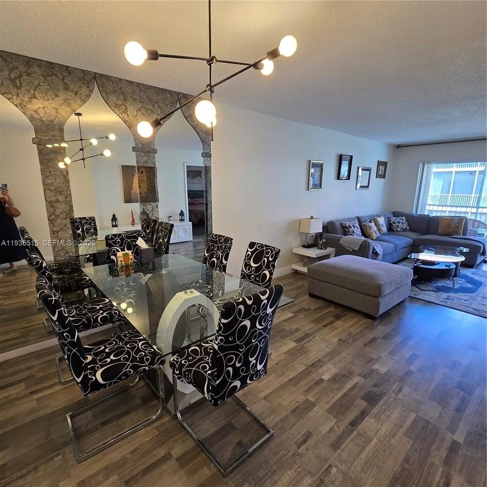 2097 S Ocean Dr #304 - Photo 2 of 15