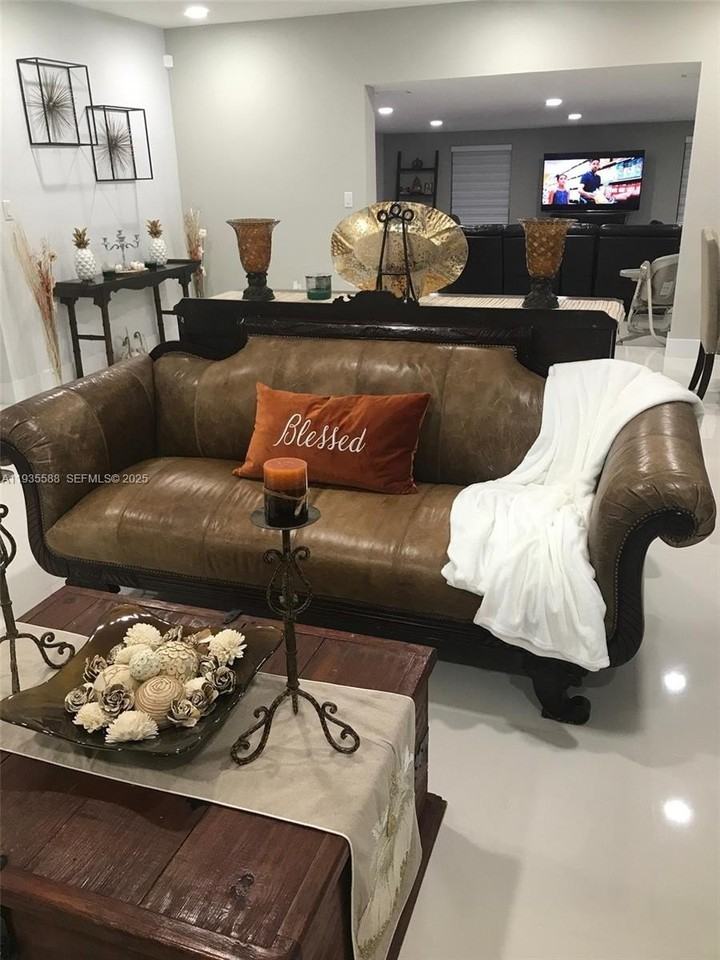 3880 Nw 179th St #0 - Photo 6 of 21