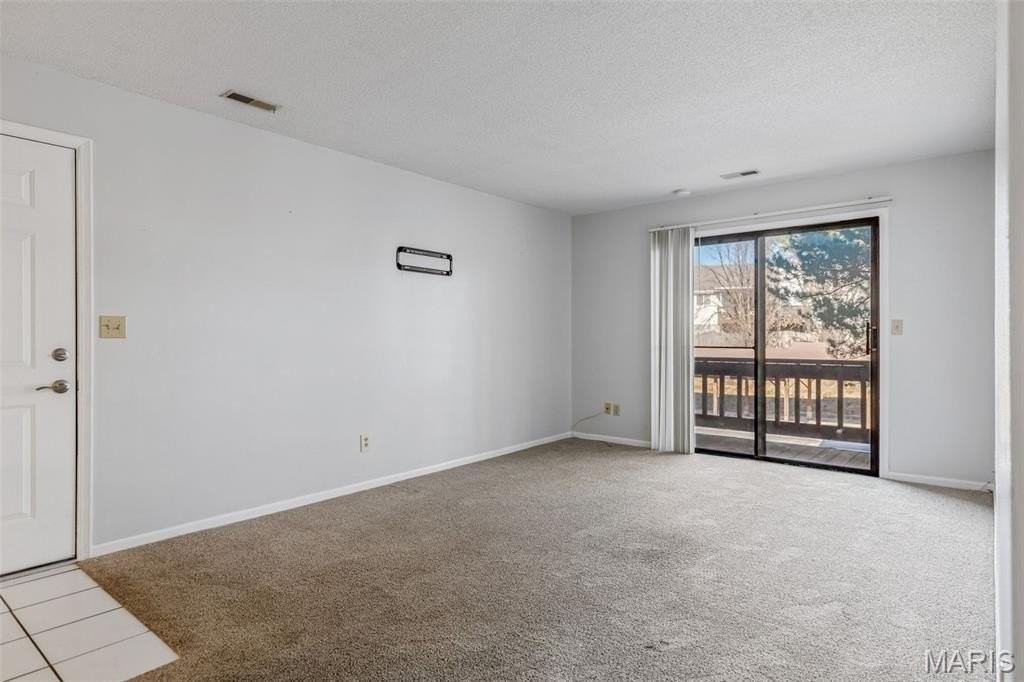 1434 Summergate Pkwy #L - Photo 2 of 22