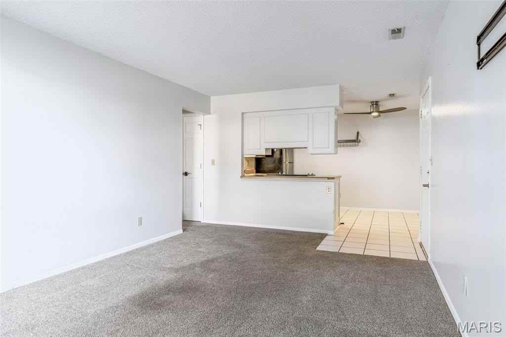 1434 Summergate Pkwy #L - Photo 5 of 22