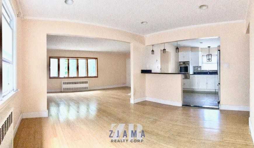 4218 Avenue I - Photo 3 of 9