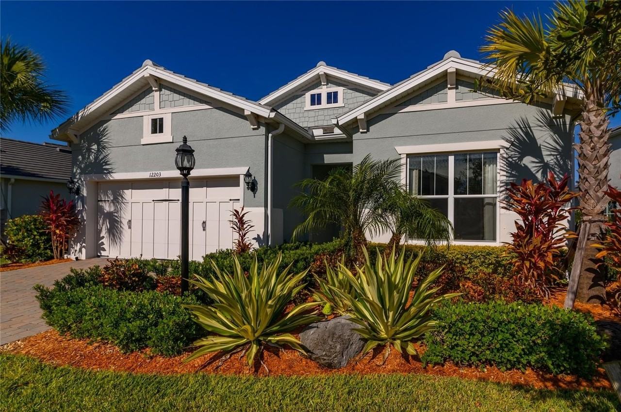 12203 Seabrook Ave - Photo 4 of 38