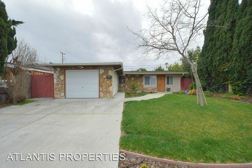 762 Lakehaven Dr - Photo 2 of 21