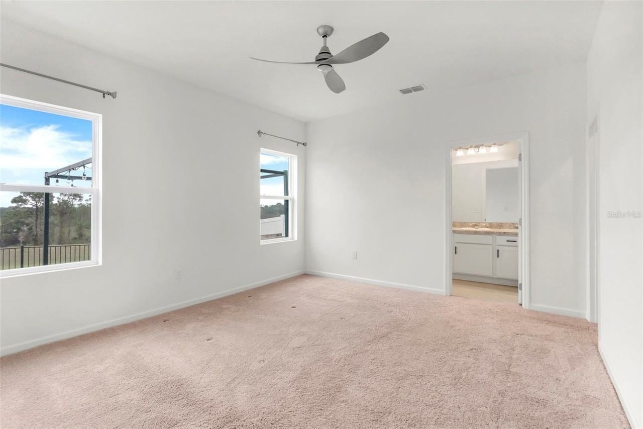 8716 Sportsman Loop - Photo 7 of 17