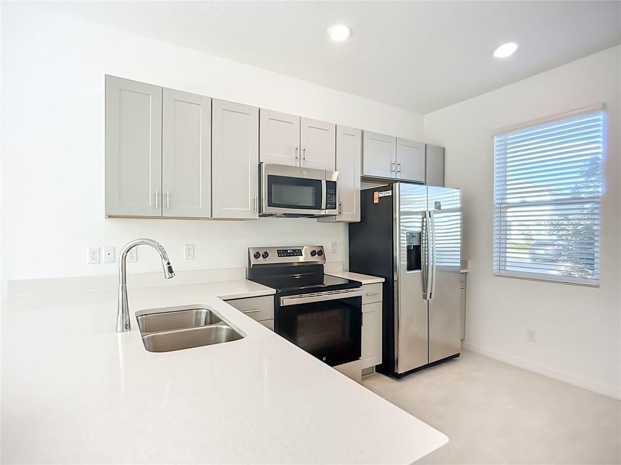 16642 San Nicola Pl - Photo 7 of 37