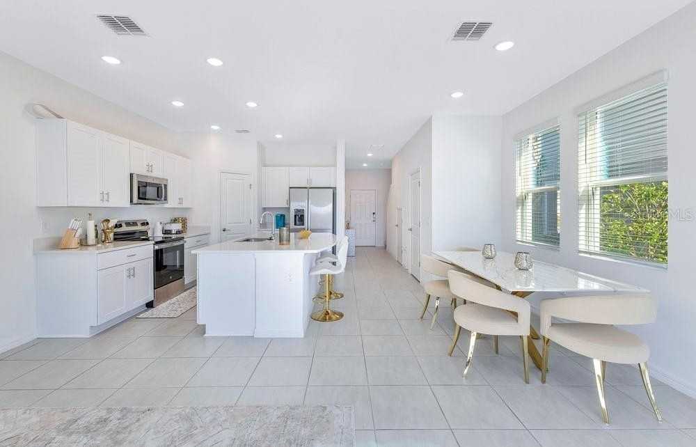 3768 Sepia St - Photo 6 of 33