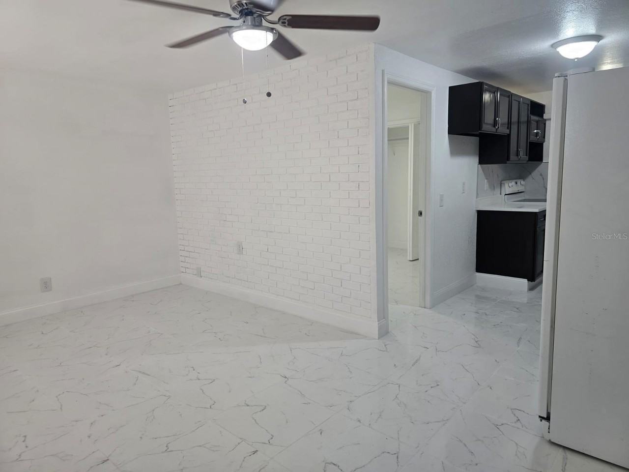 1813 Hacienda Way - Photo 5 of 16