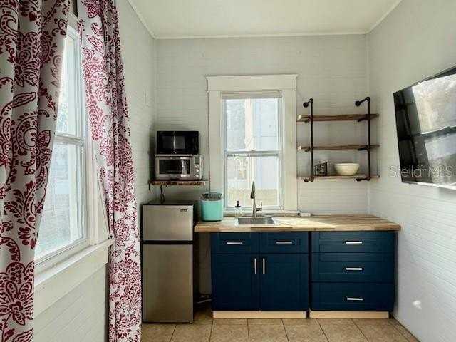 1912 W Cherry St - Photo 6 of 14