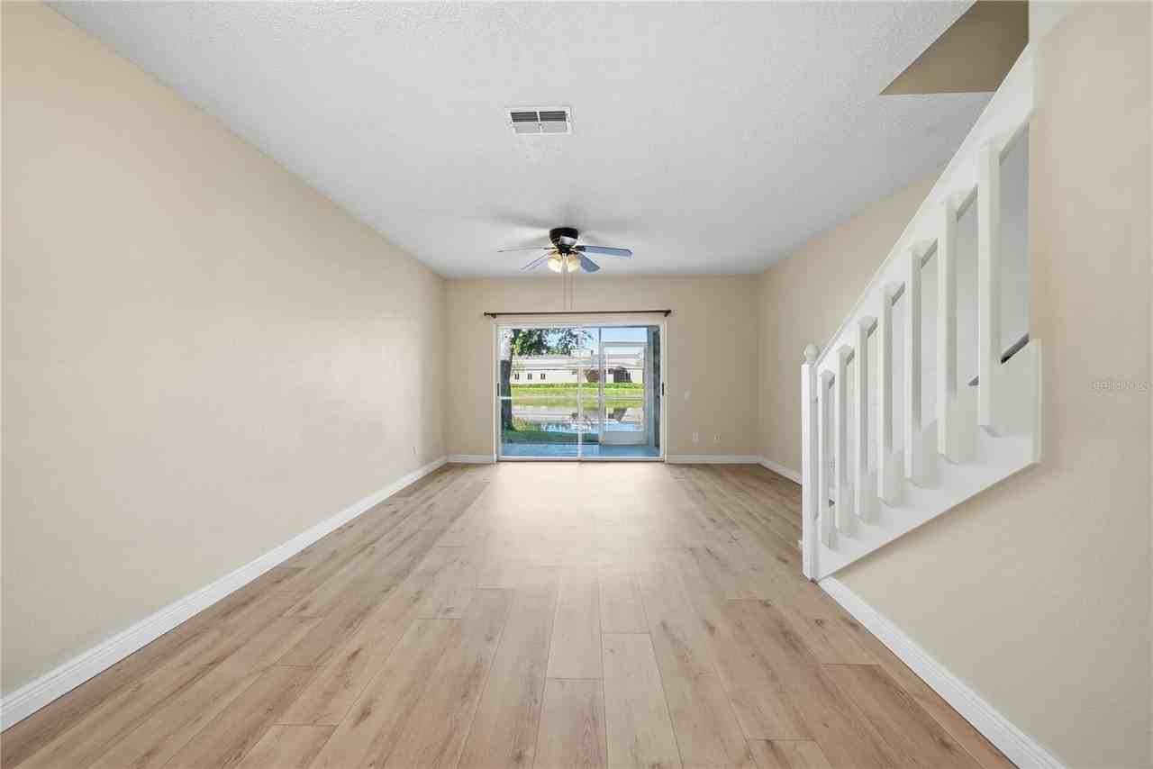 8530 Hunters Key Cir - Photo 6 of 18