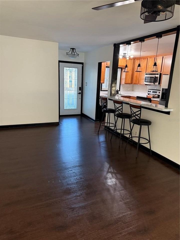 15204 Monet Dr - Photo 6 of 34