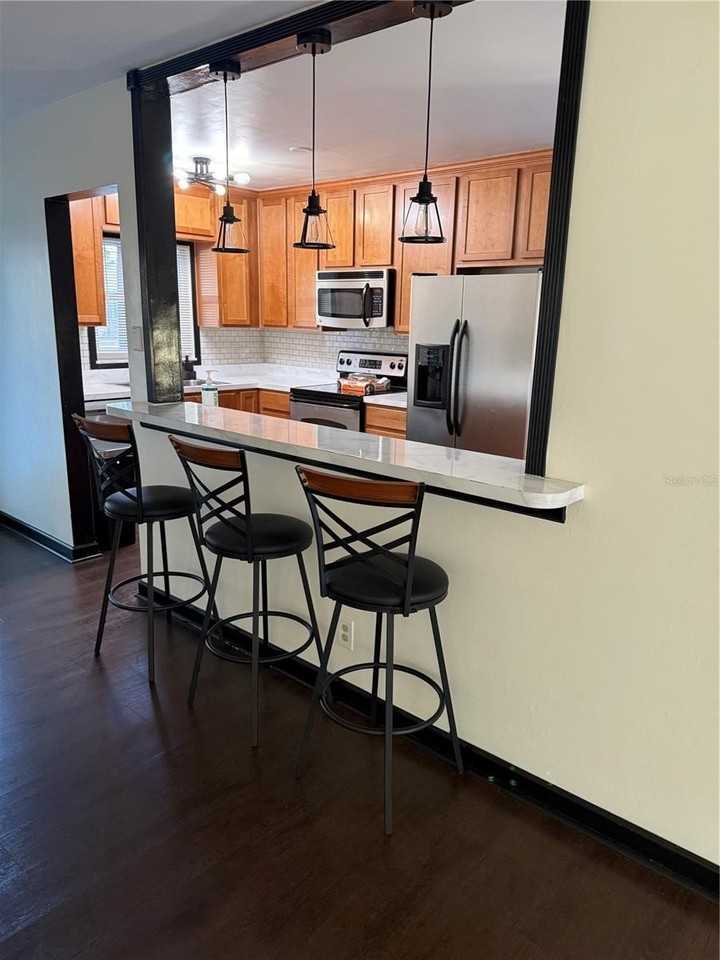 15204 Monet Dr - Photo 7 of 34