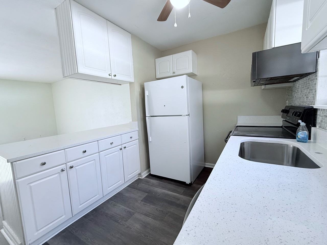 4420 Carter Road - Photo 4 of 14