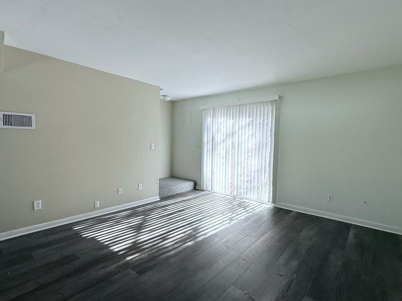 4420 Carter Road - Photo 5 of 14