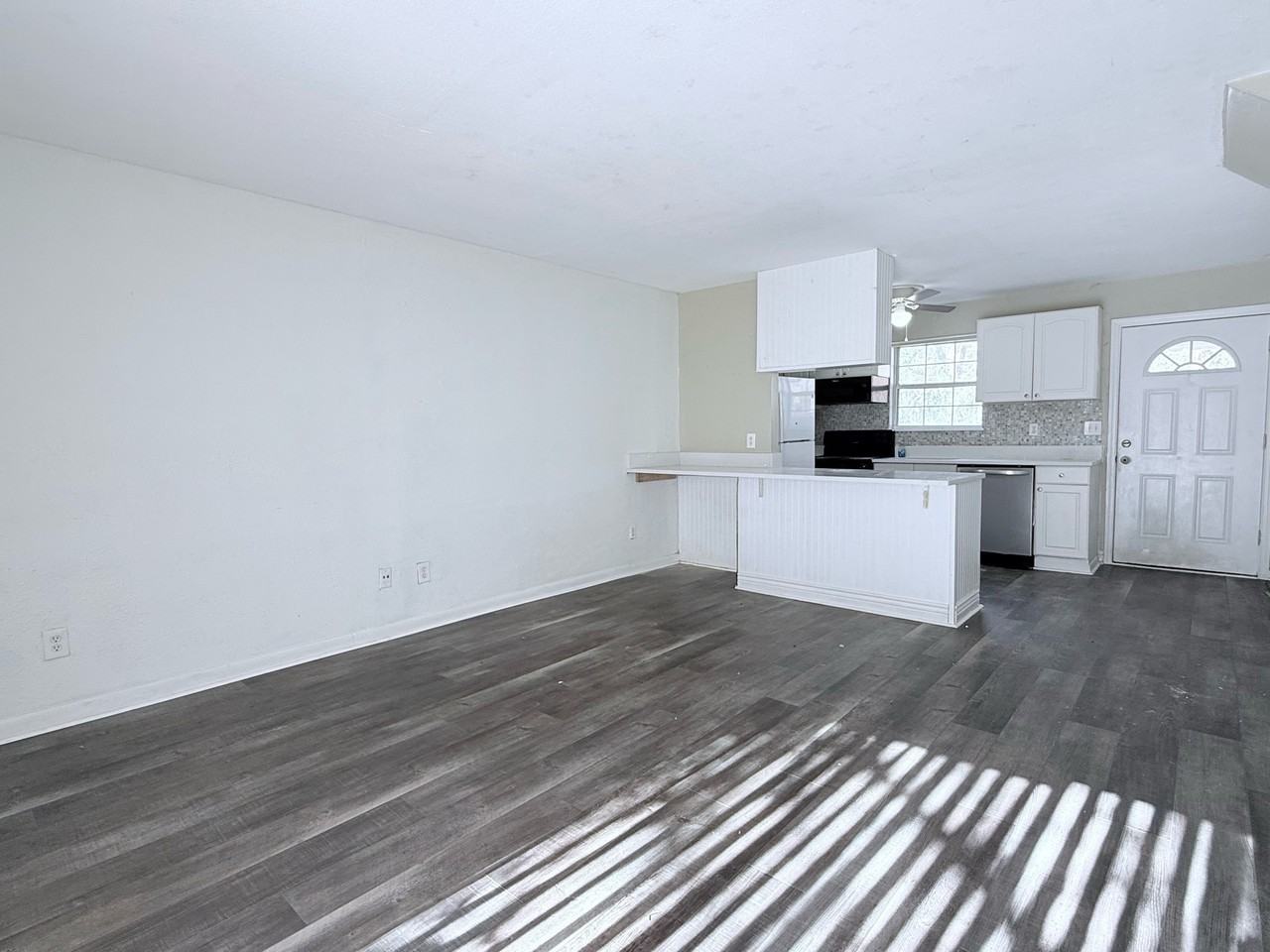 4420 Carter Road - Photo 6 of 14