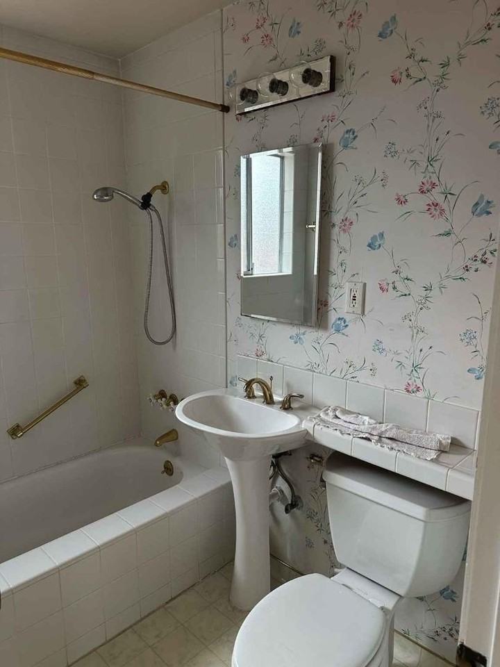 2797 Massachusetts Ave - Photo 5 of 12