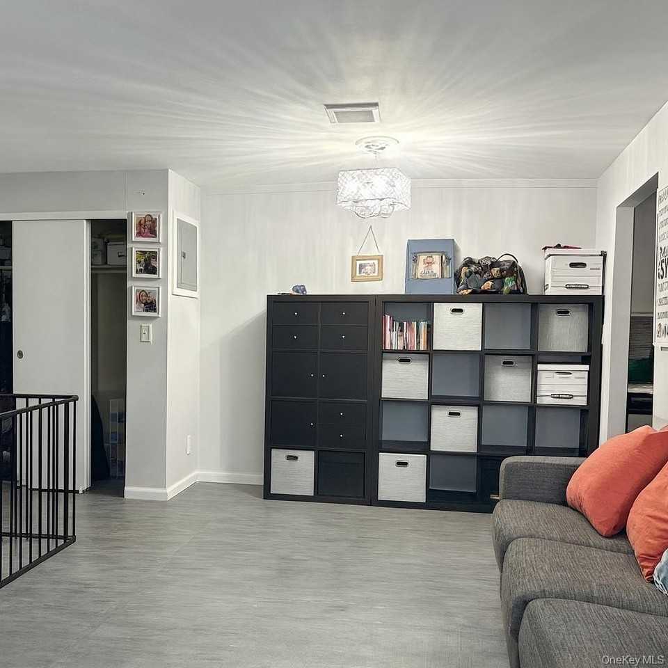 13 Pinebrook Pl Unit 13 #13 - Photo 4 of 11