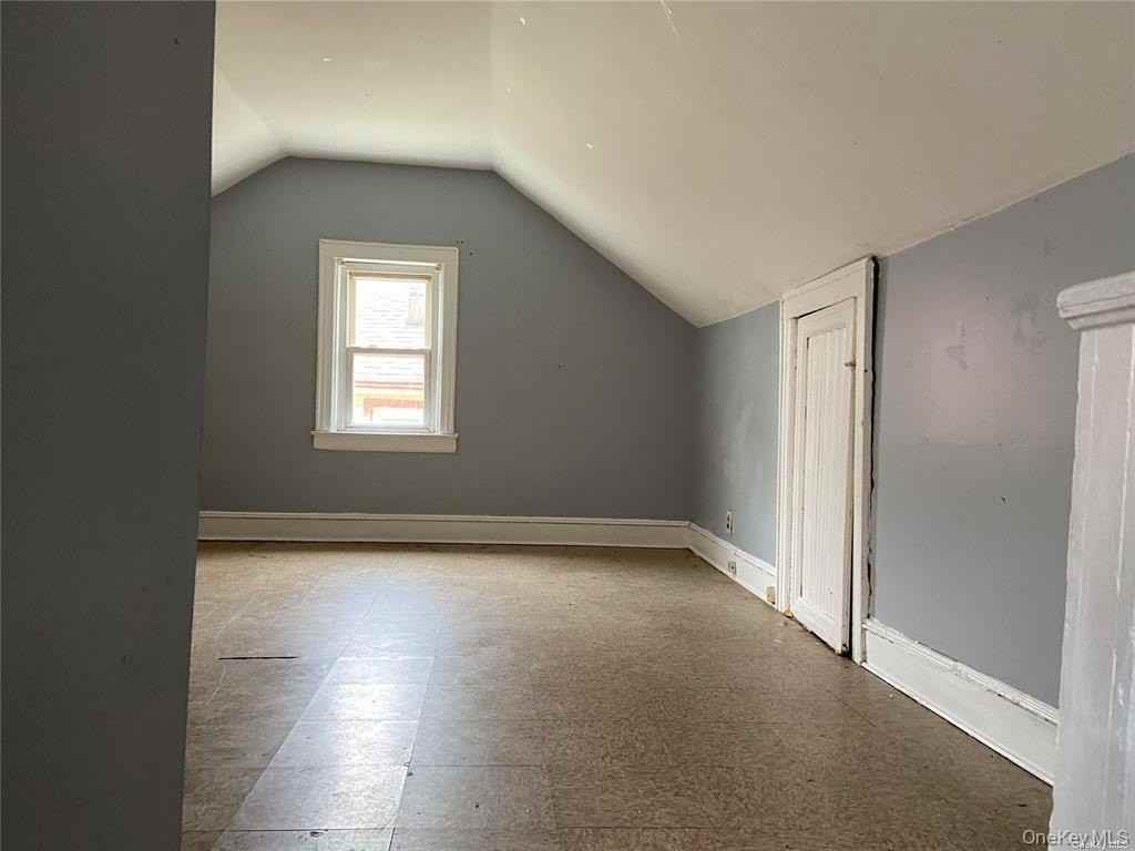 21522 112th Ave - Photo 2 of 12