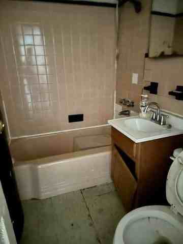 11602 Farmers Blvd - Photo 6 of 6