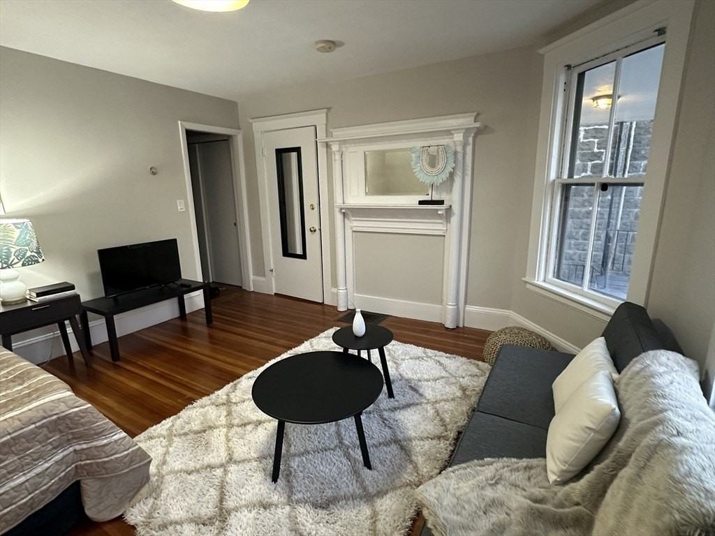 54 Bonair St Apt 1a #1A - Photo 5 of 25